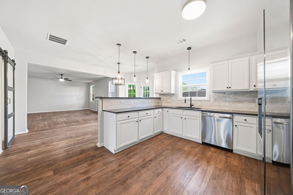 8908 Brandy Rose Douglasville - Photo 11