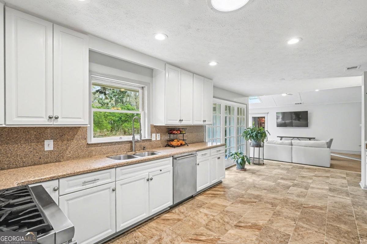 113 Mercer Road Savannah - Photo 14