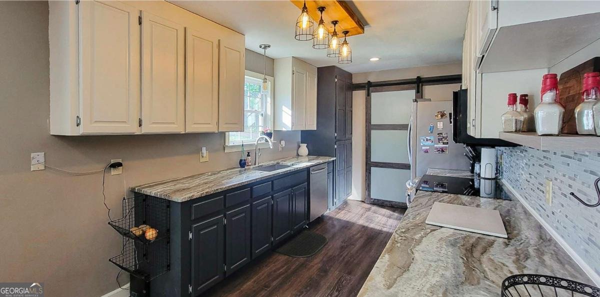 1605 Cody Road Mount Airy - Photo 7