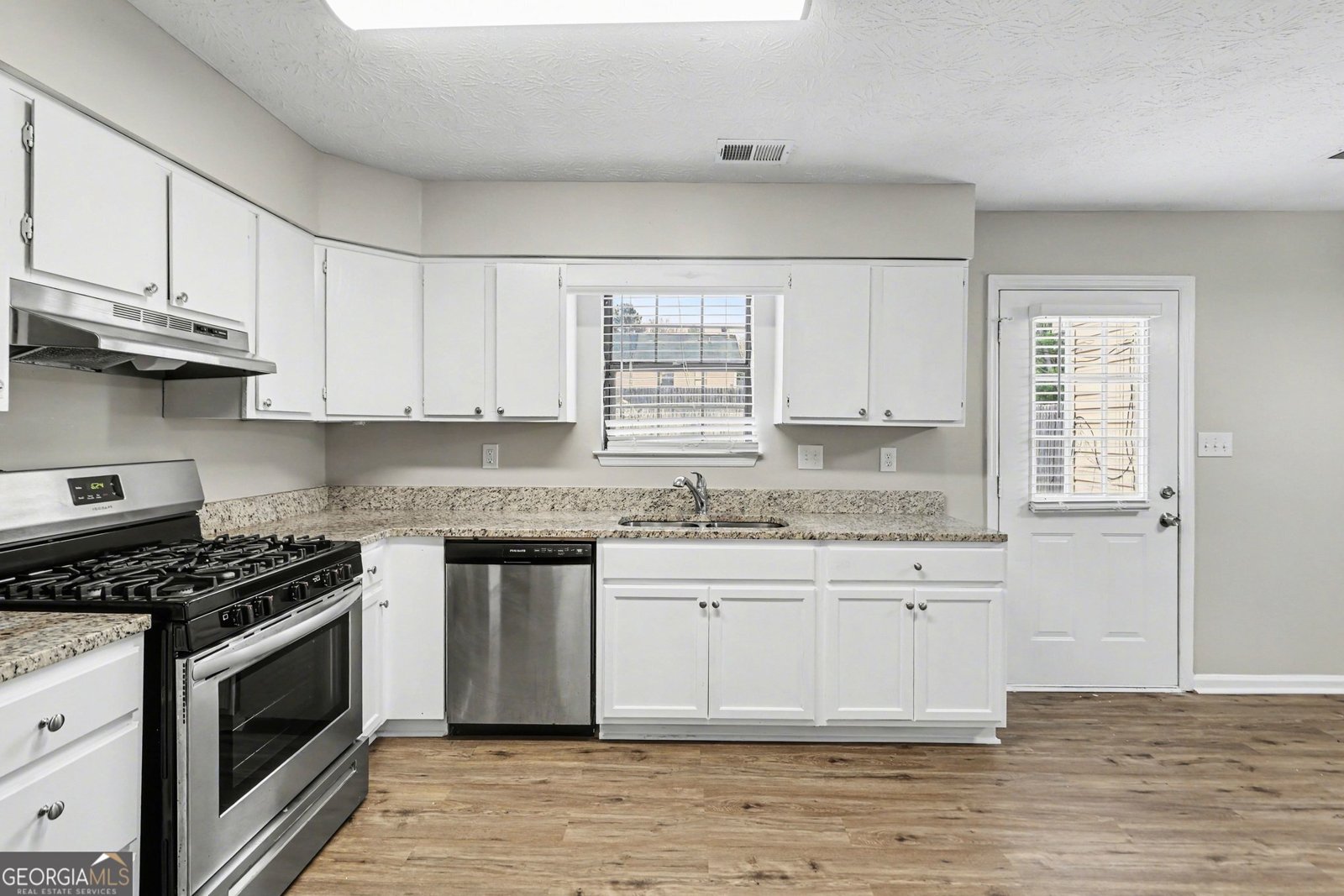 3684 Stephanie Court Powder Springs - Photo 7