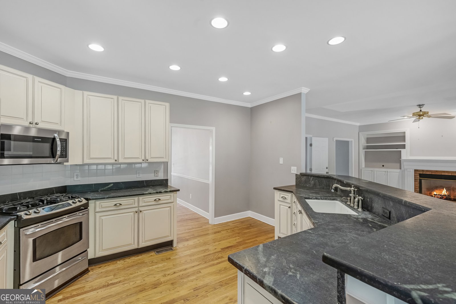 750 Dunscore Court Roswell - Photo 25