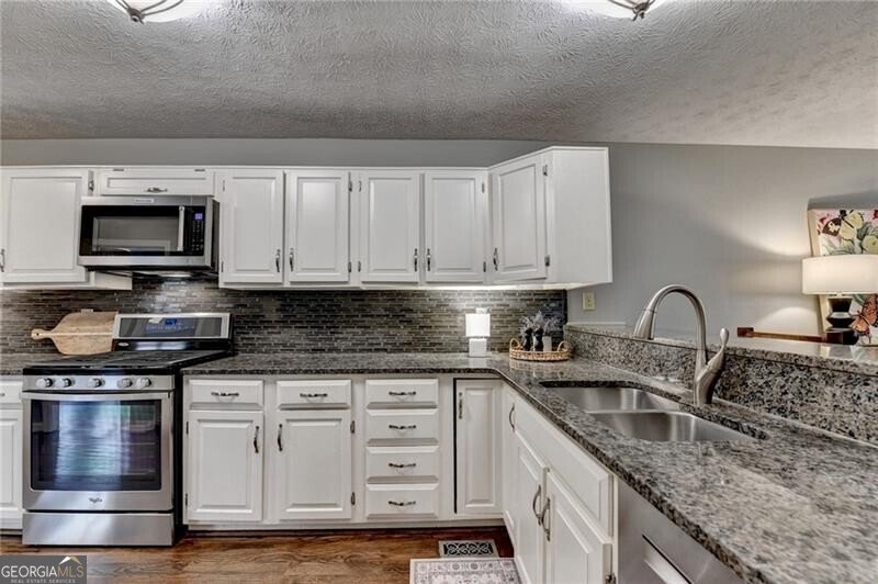 2620 Camden Glen Court Roswell - Photo 14