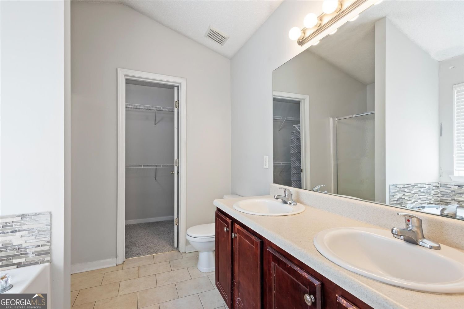 118 Covington Cove Byron - Photo 16