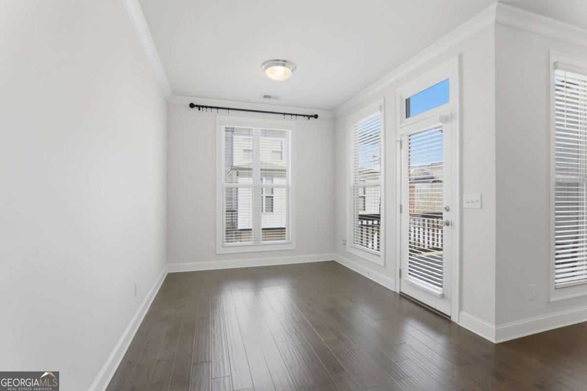 2051 Glenview Park Circle Duluth - Photo 18