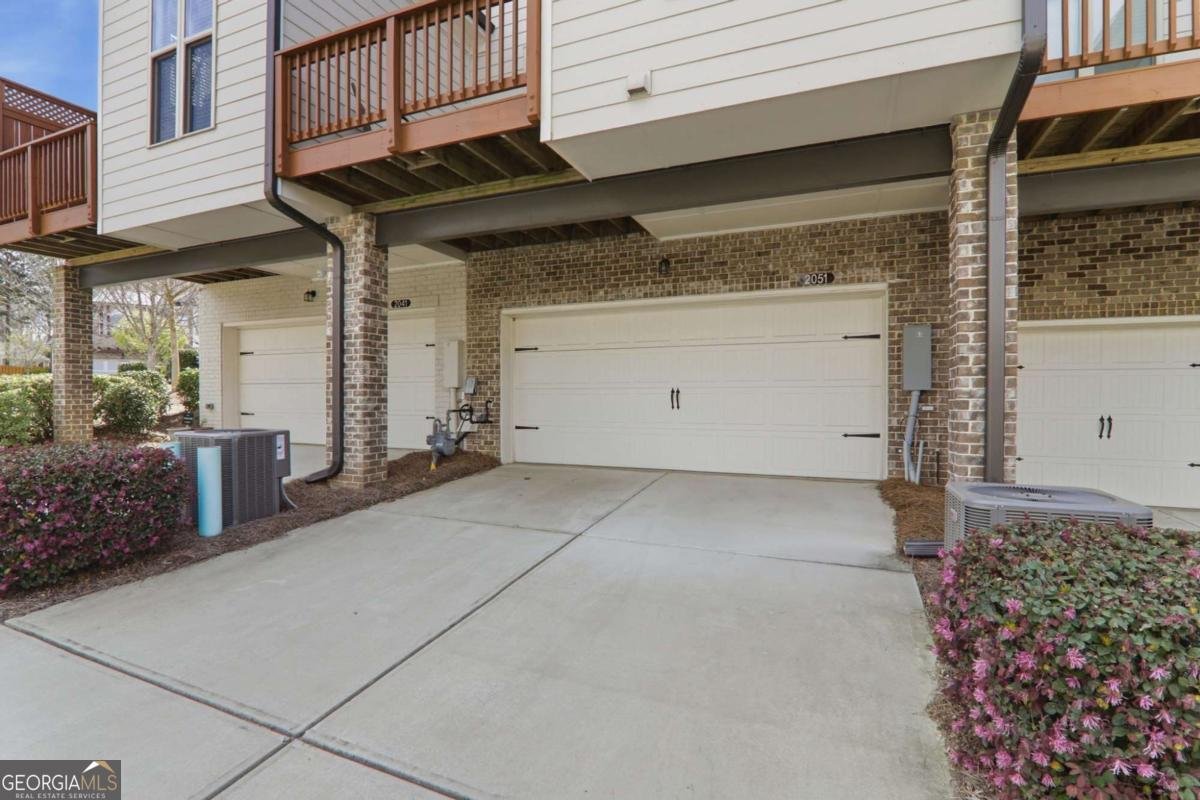 2051 Glenview Park Circle Duluth - Photo 35