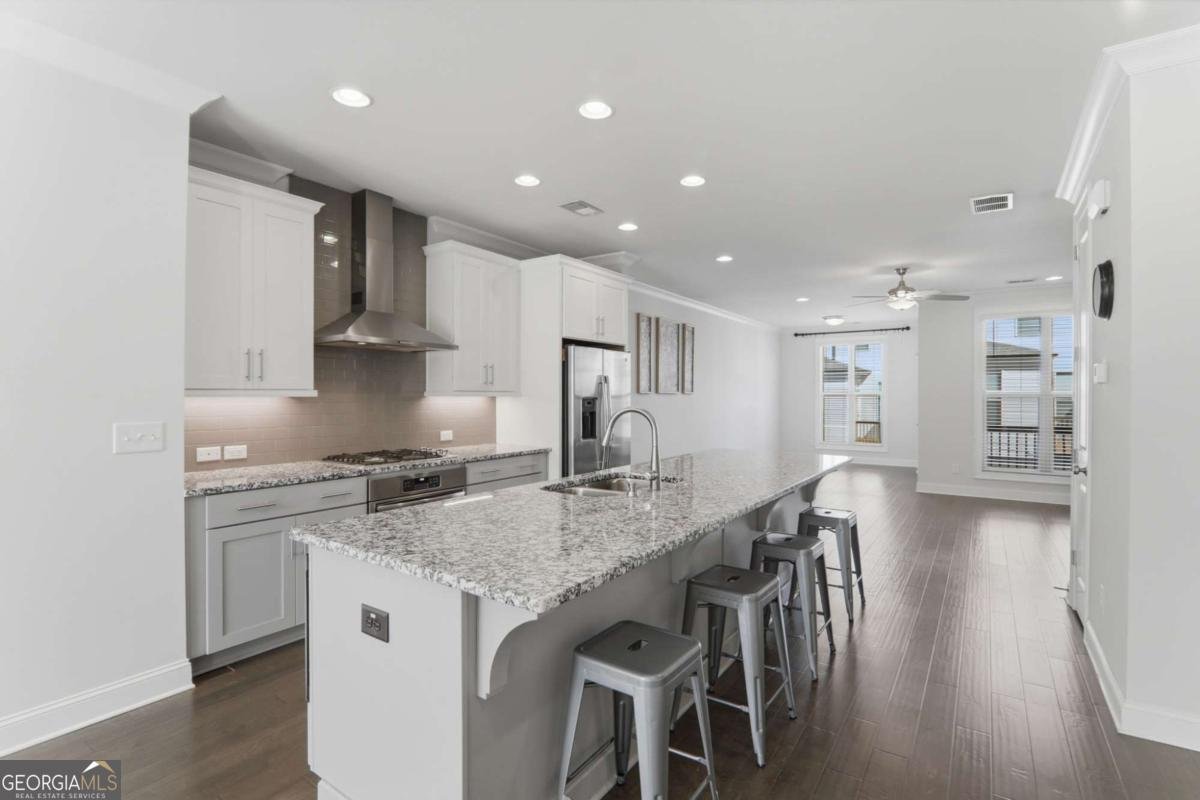 2051 Glenview Park Circle Duluth - Photo 8