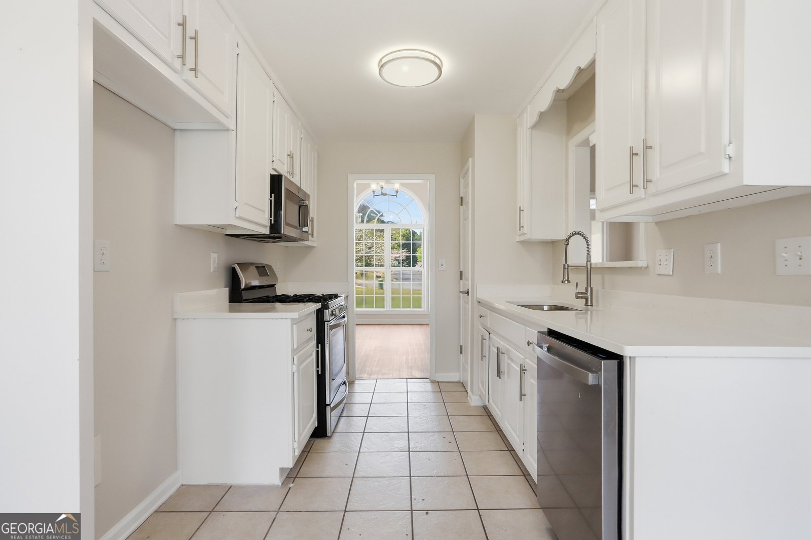 1100 Chateau Terrace McDonough - Photo 6