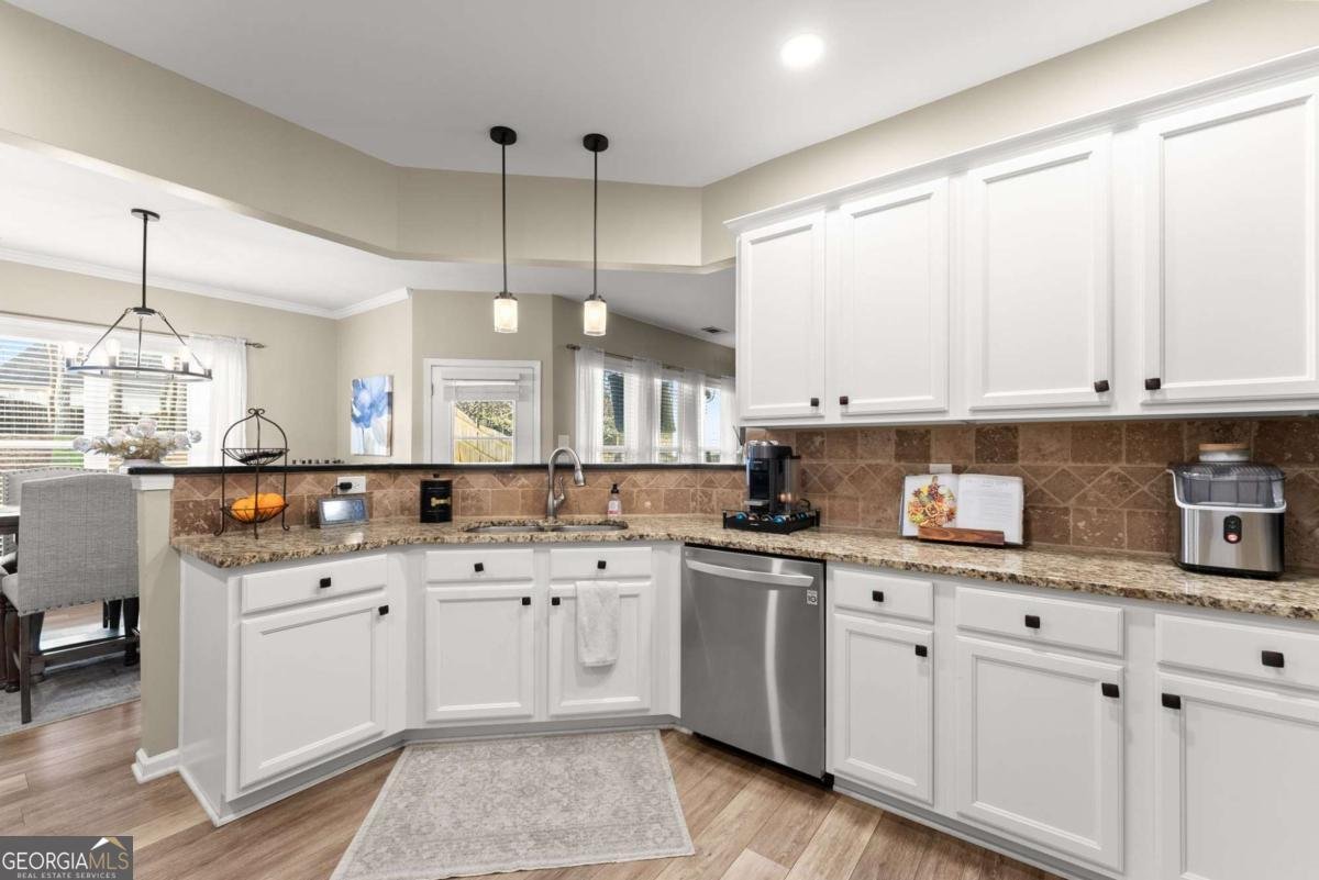 5725 Weddington Drive Cumming - Photo 13