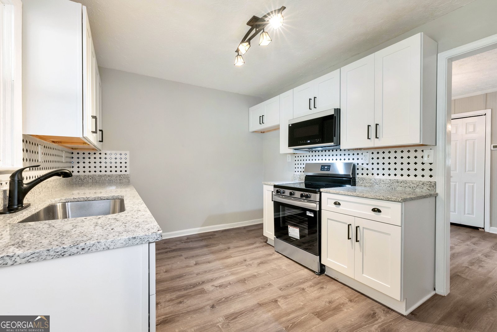 726 Peachtree Road Jefferson - Photo 13