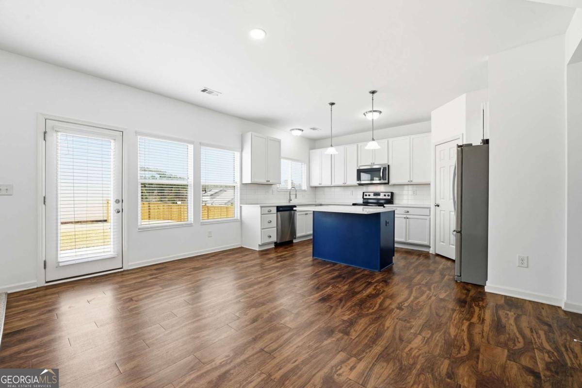 1560 Avalon Creek Road Sugar Hill - Photo 18