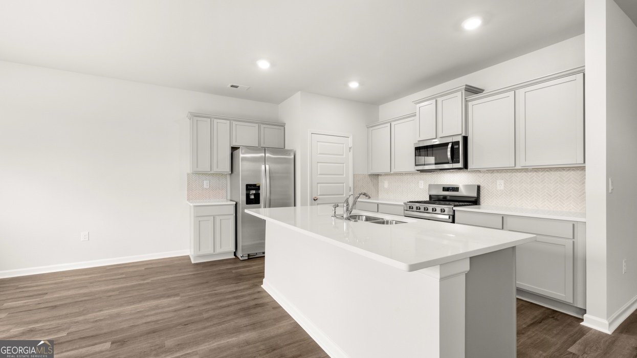 200 Defilippe Drive Statham - Photo 8