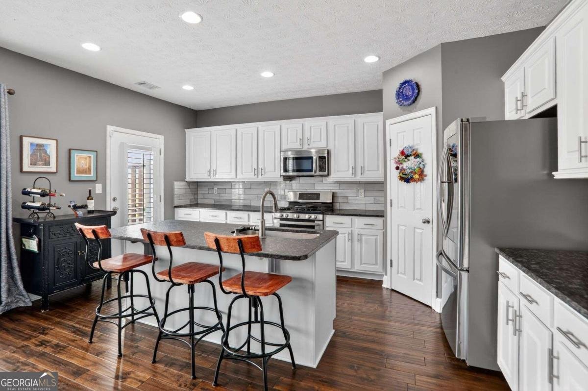 322 Suwanee Avenue Suwanee - Photo 6