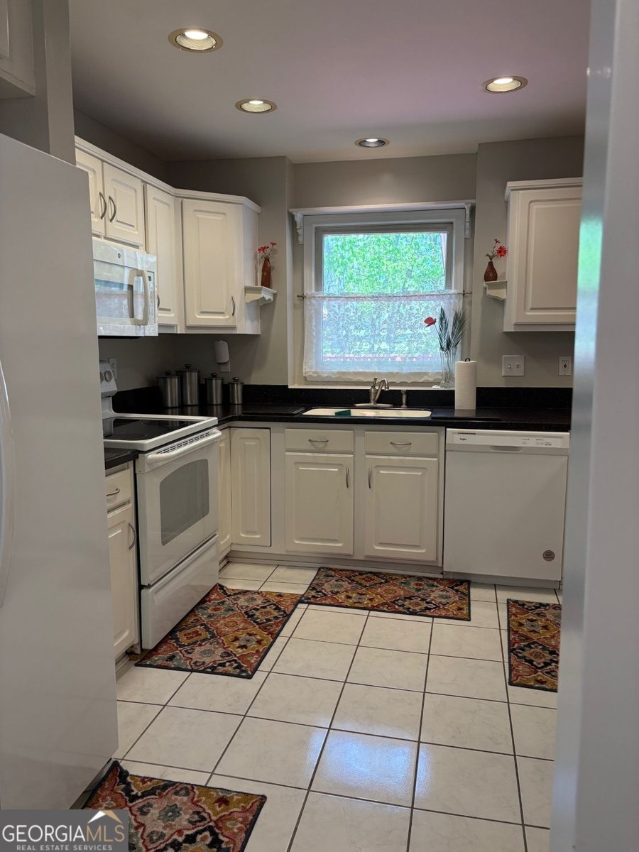 9440 Logan Lane Douglasville - Photo 11