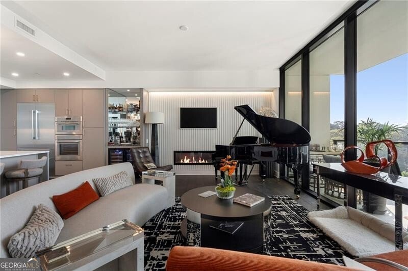 2425 Peachtree Road Atlanta - Photo 1