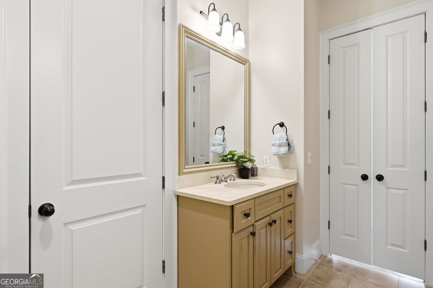 360 Chambers Street Woodstock - Photo 34