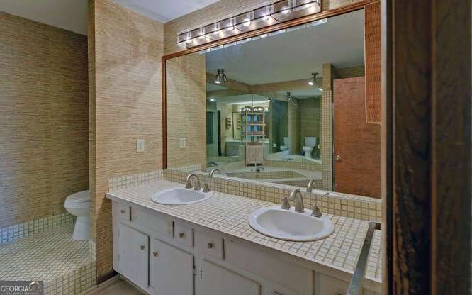 390 Colony Cove Alpharetta - Photo 18