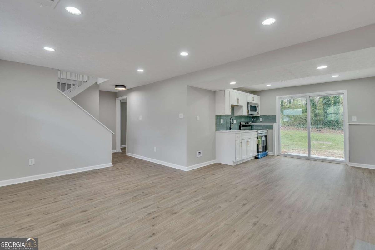 3394 Dearwood Drive Lilburn - Photo 28