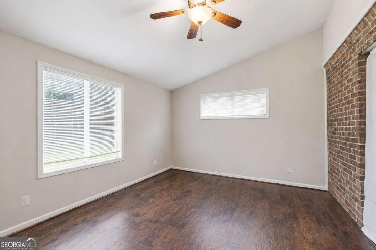 1373 Sanden Ferry Drive Decatur - Photo 9