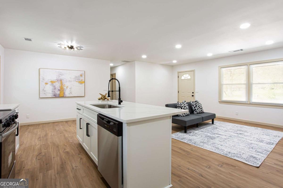 1318 Needmore Street Conyers - Photo 13