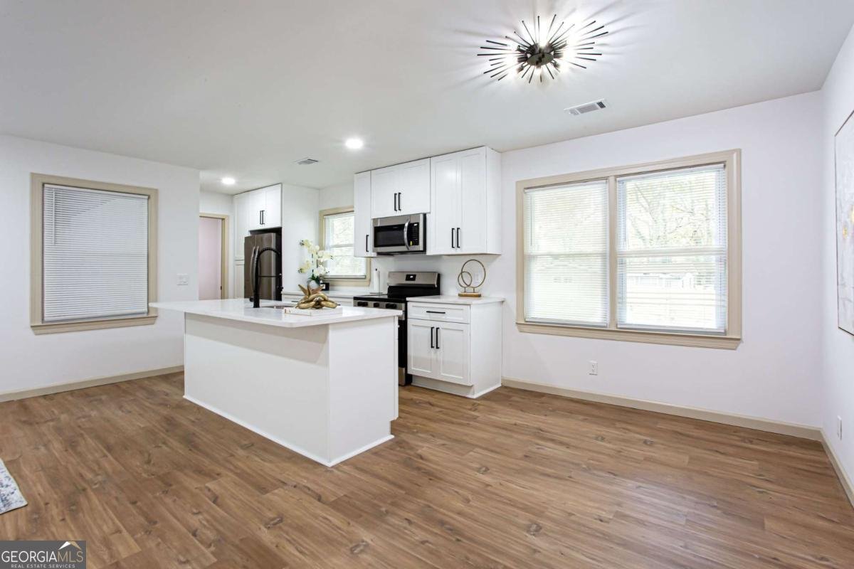 1318 Needmore Street Conyers - Photo 8