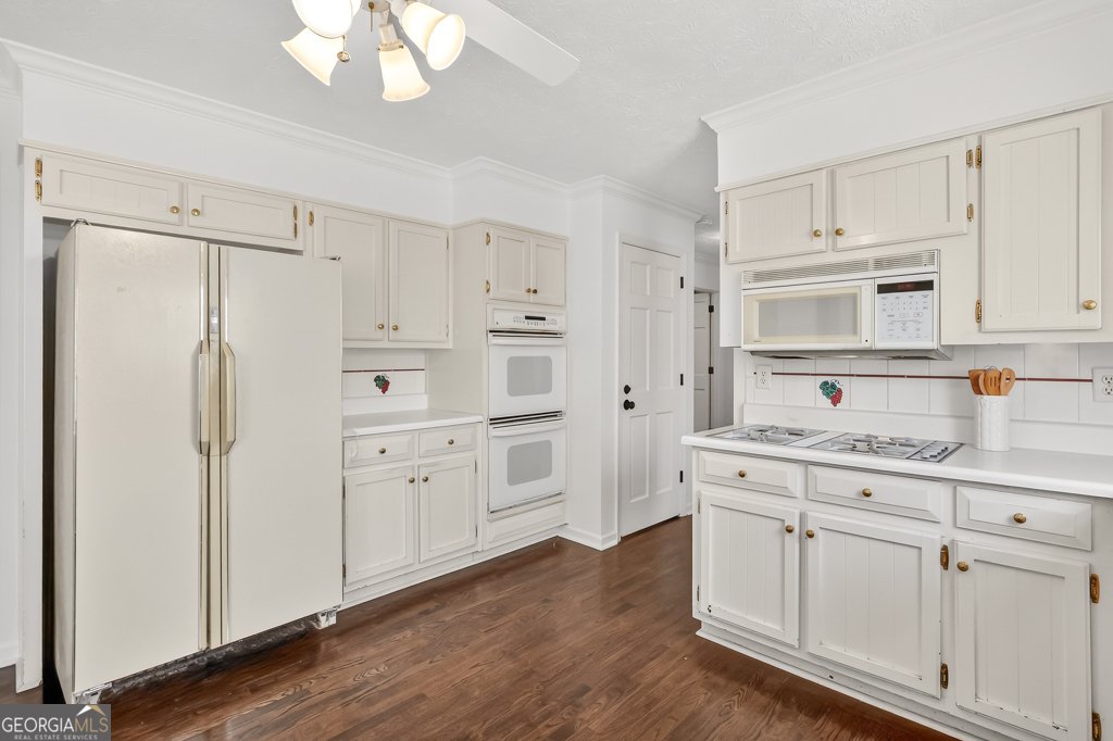 6146 Courtside Drive Peachtree Corners - Photo 16