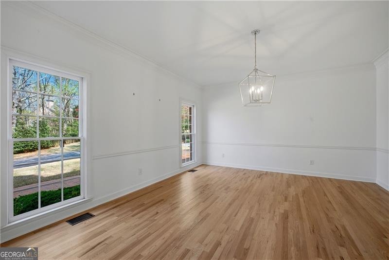 8705 River Bluff Lane Roswell - Photo 10