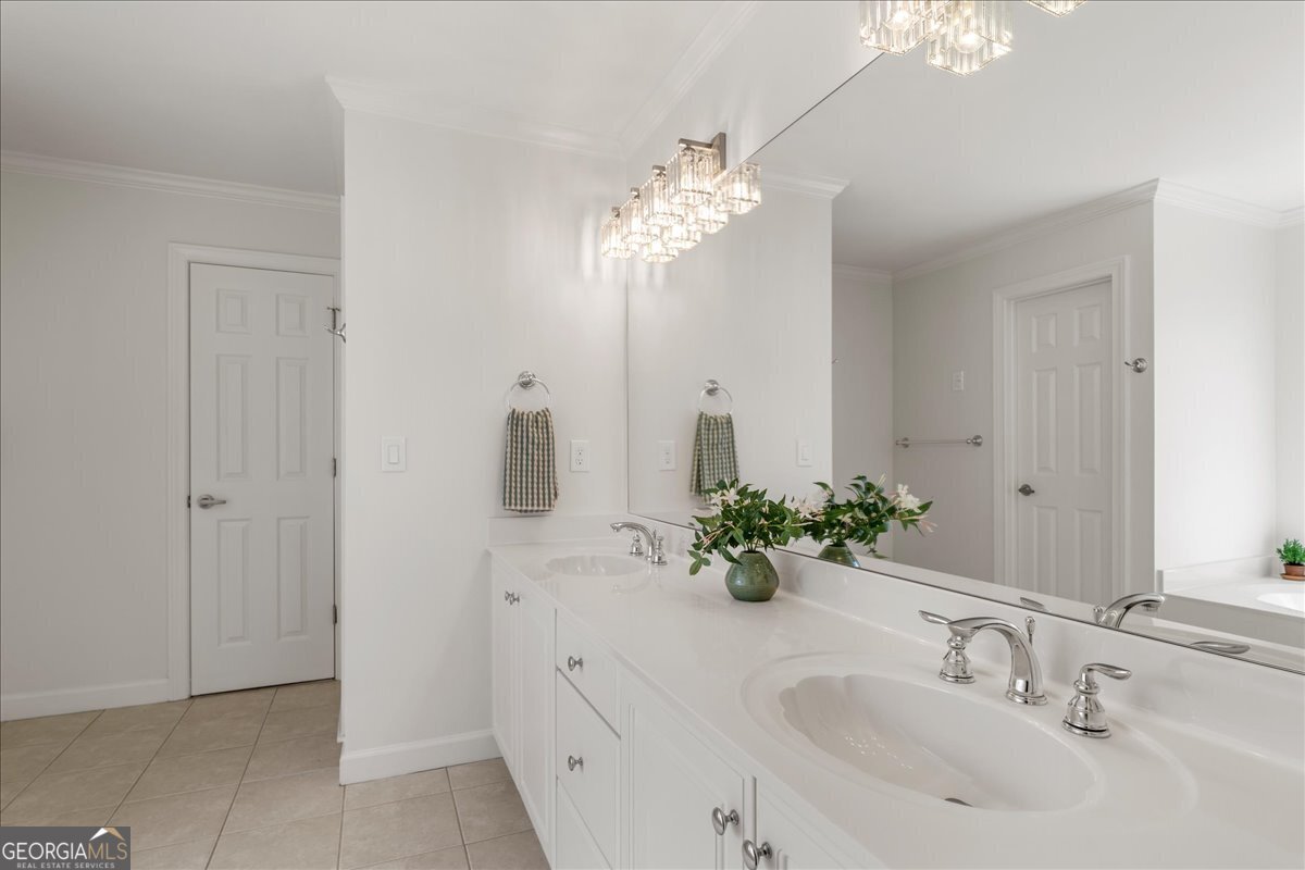 565 Kings County Court Milton - Photo 43