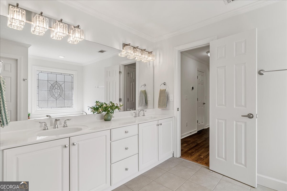 565 Kings County Court Milton - Photo 45