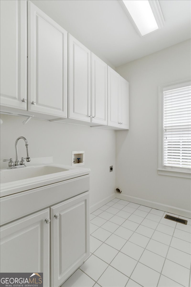 565 Kings County Court Milton - Photo 47