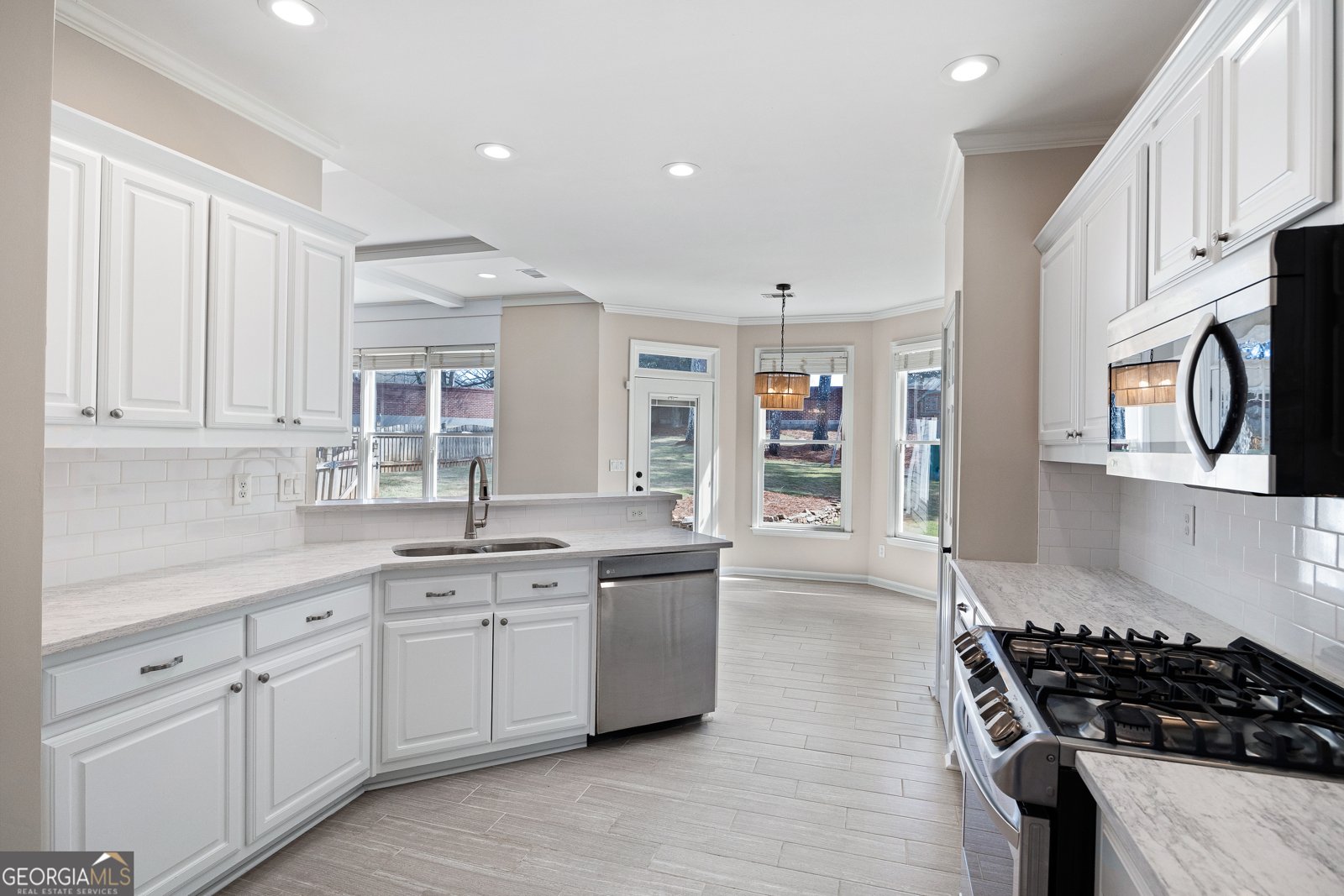 2015 Darien Park Drive Roswell - Photo 6