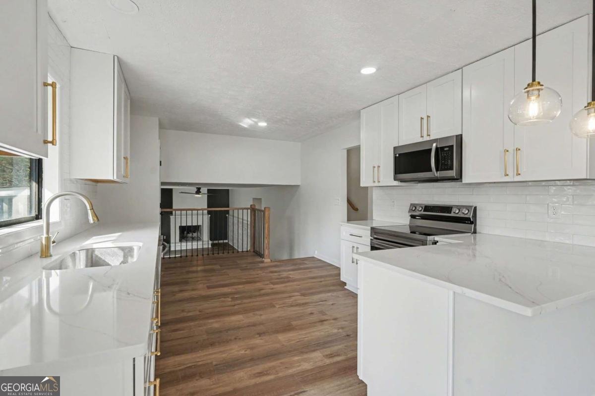 4541 Mercer Road Stone Mountain - Photo 10