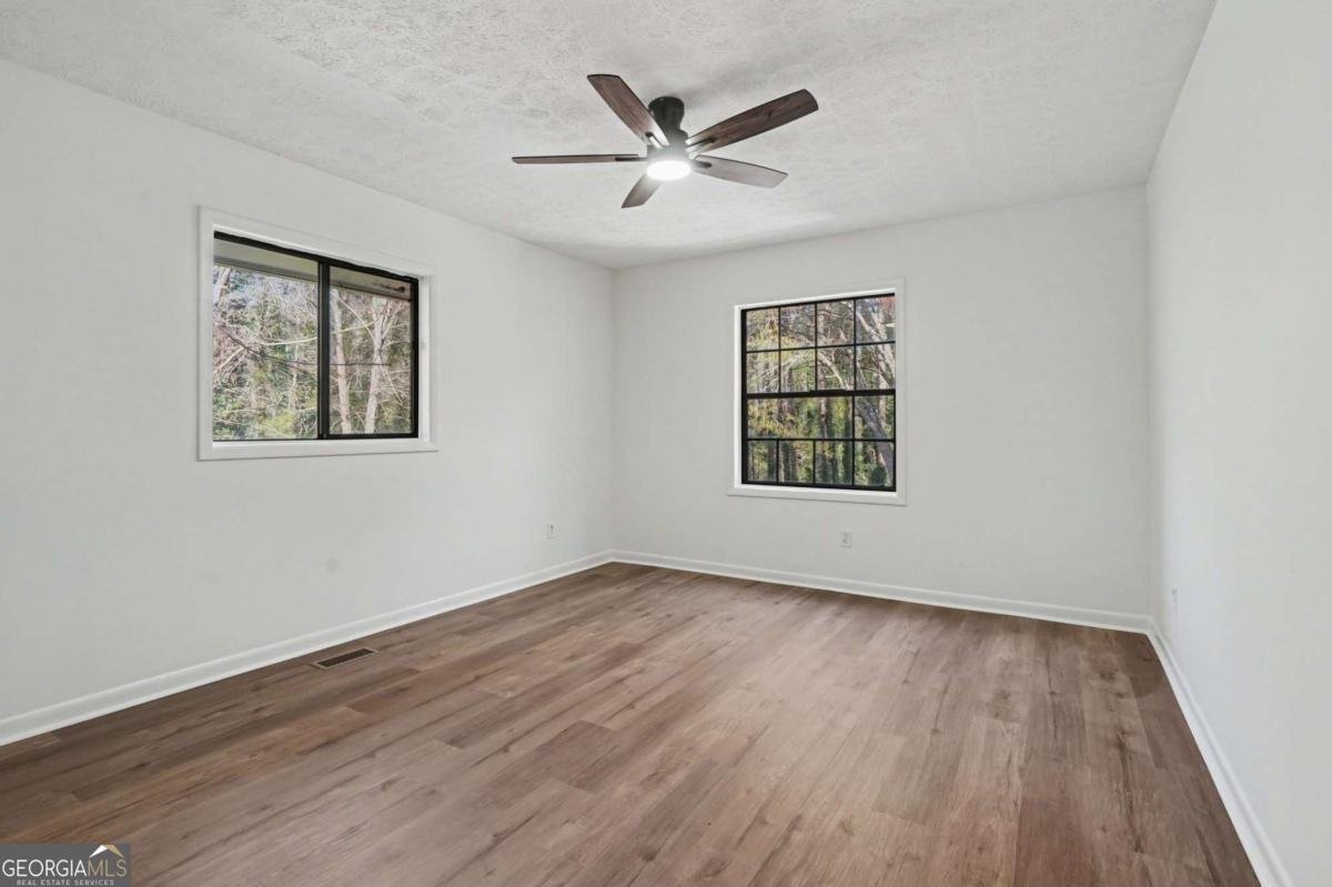 4541 Mercer Road Stone Mountain - Photo 16