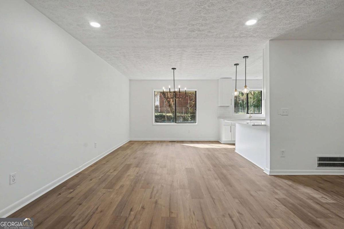 4541 Mercer Road Stone Mountain - Photo 7