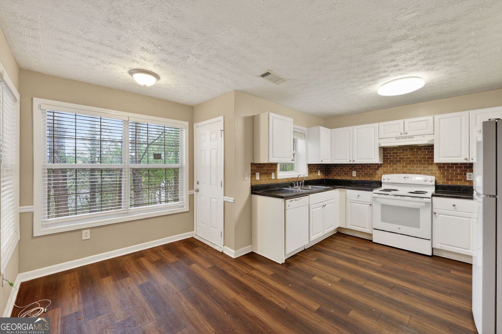 7156 Bowie Drive Lithonia - Photo 11