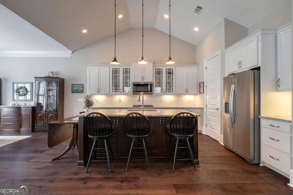 4082 Greenleffe Drive Statham - Photo 17