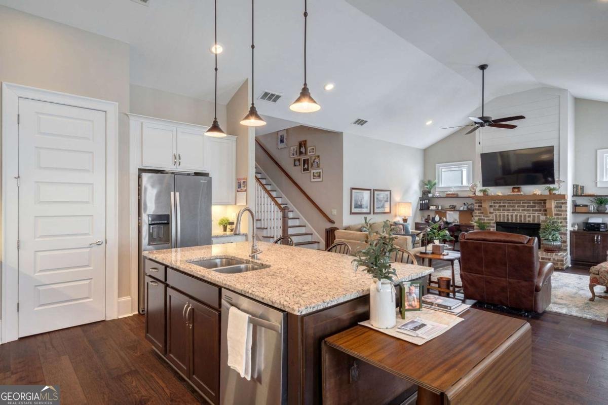 4082 Greenleffe Drive Statham - Photo 21