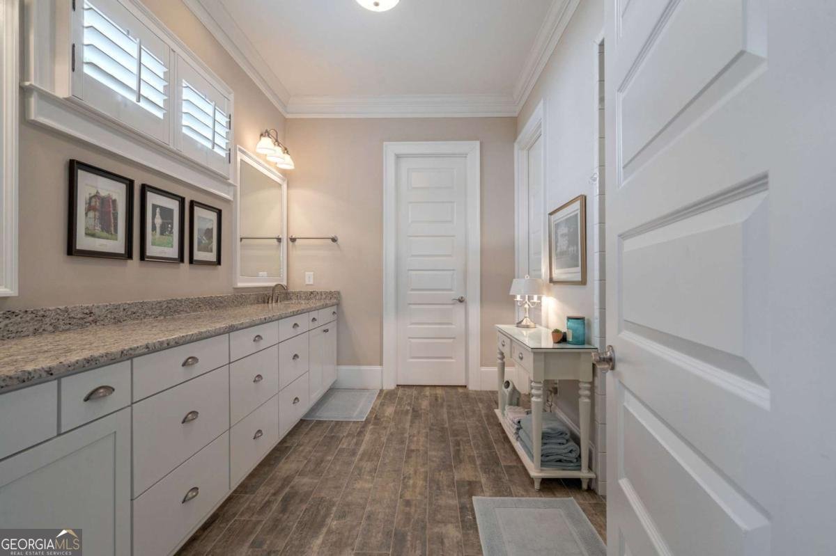 4082 Greenleffe Drive Statham - Photo 8