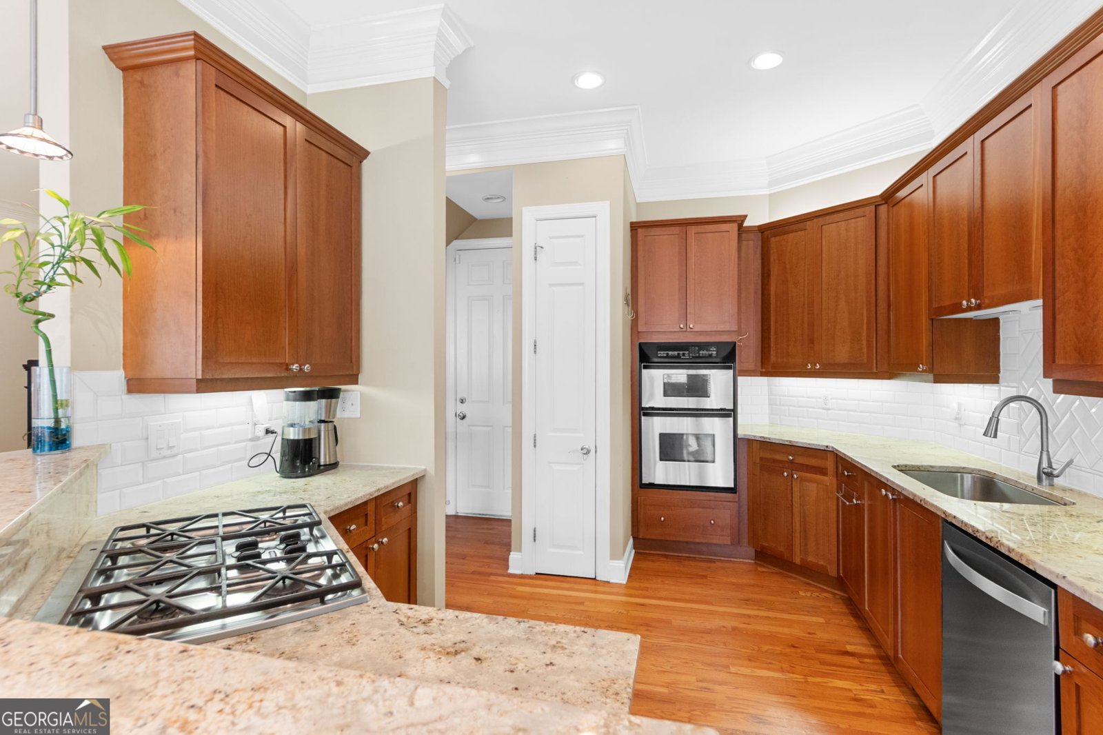 5452 Wentworth Street Sandy Springs - Photo 12