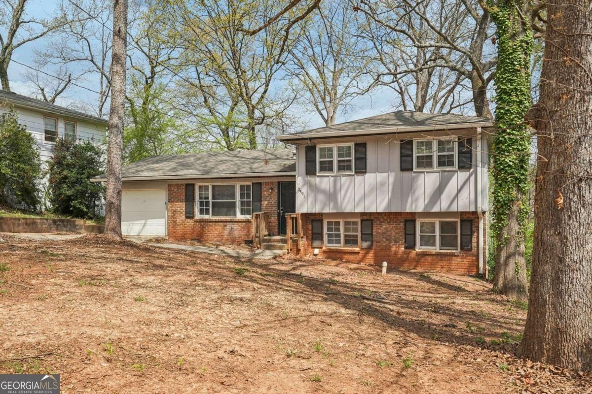 2491 Crestdale Circle Atlanta - Photo 1