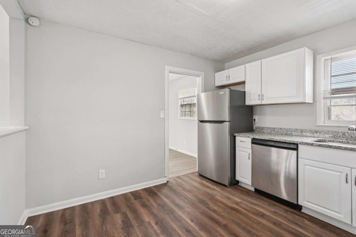 2491 Crestdale Circle Atlanta - Photo 12