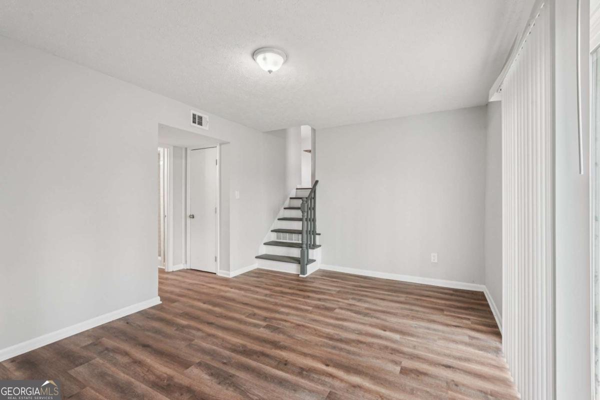 2491 Crestdale Circle Atlanta - Photo 18