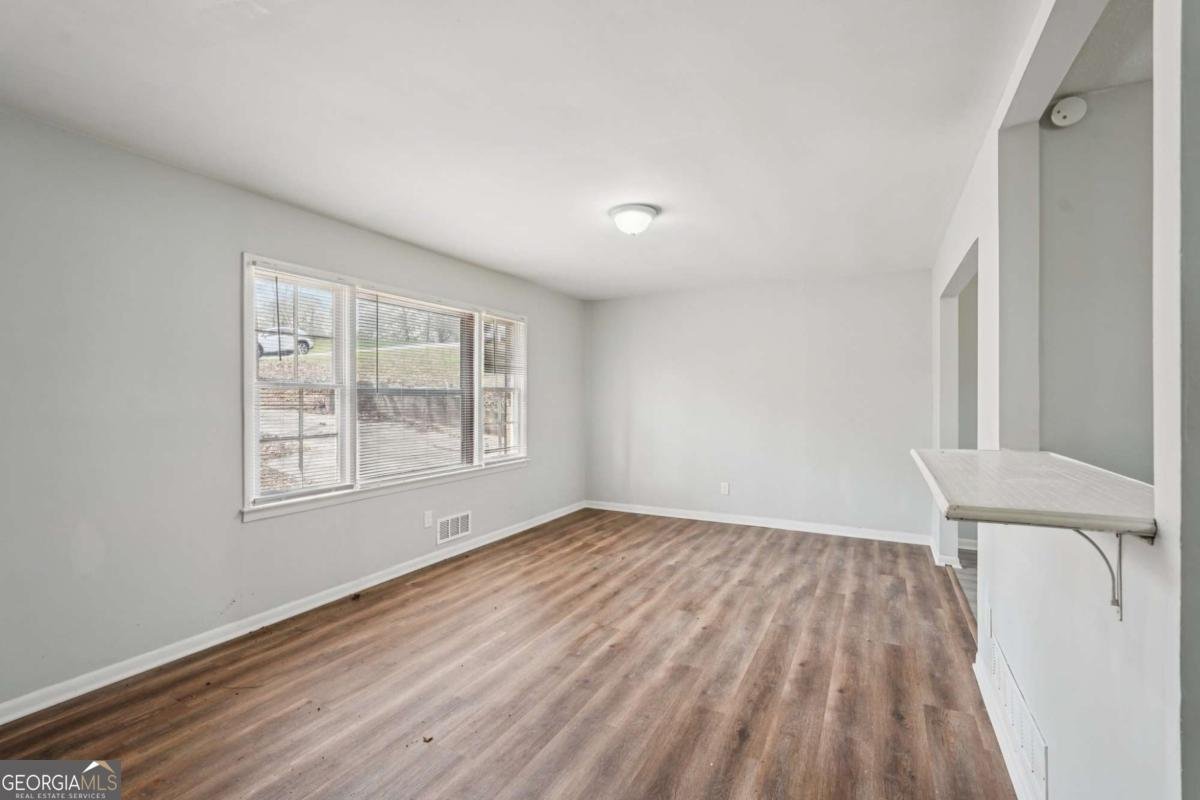 2491 Crestdale Circle Atlanta - Photo 6