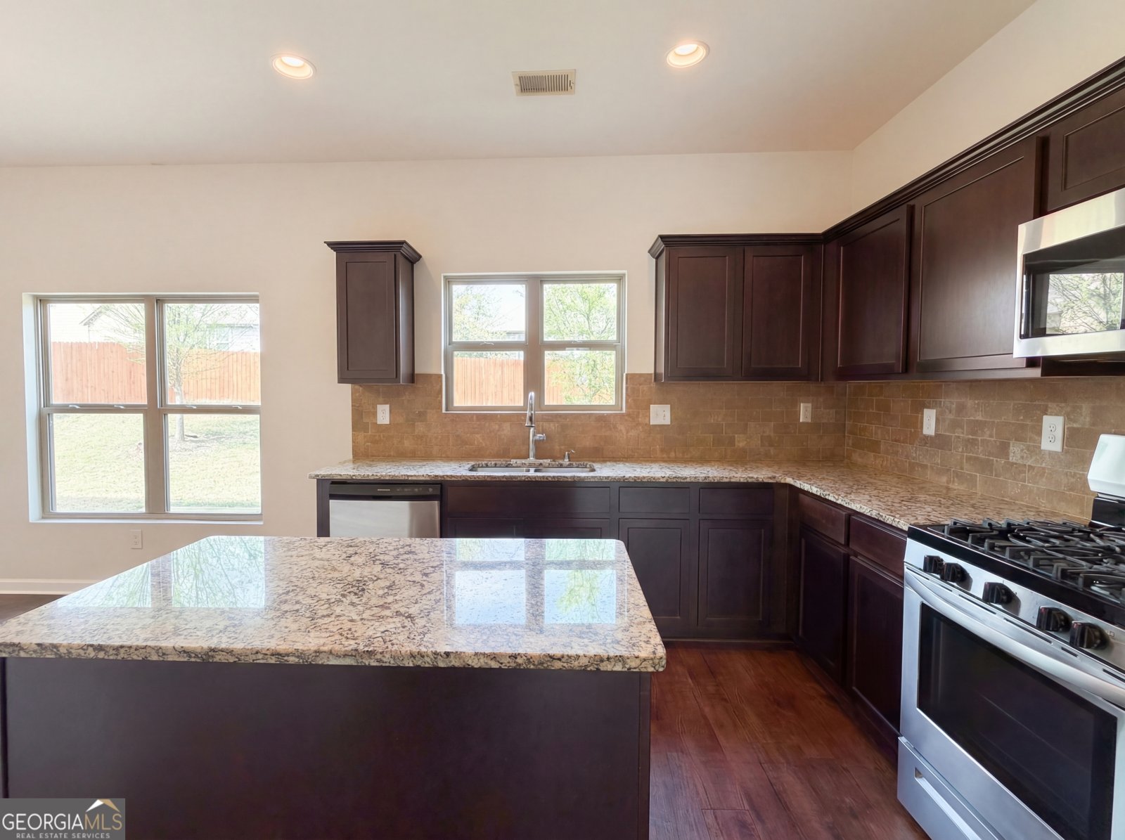 564 Emporia Loop McDonough - Photo 12