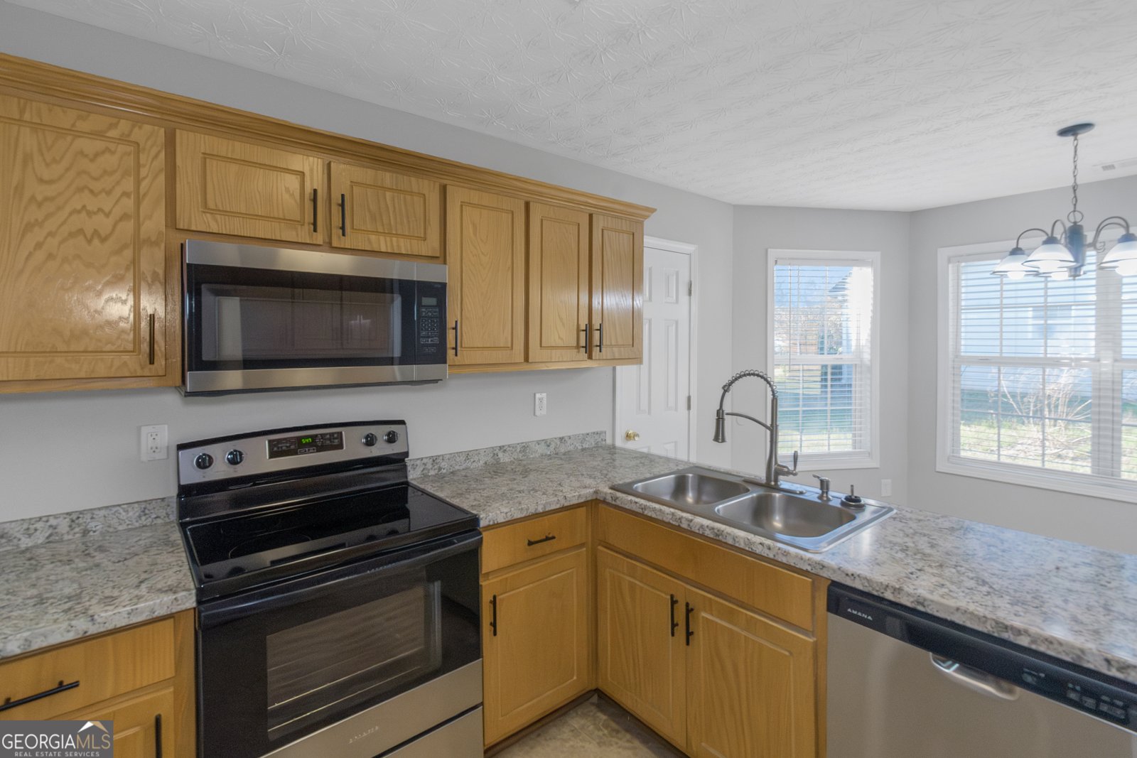 275 Hunters Trace Covington - Photo 11