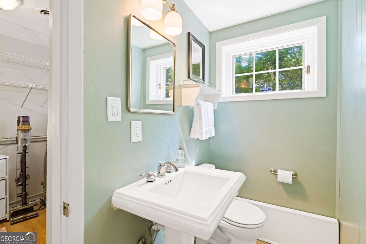 2011 Silvastone Drive Atlanta - Photo 34