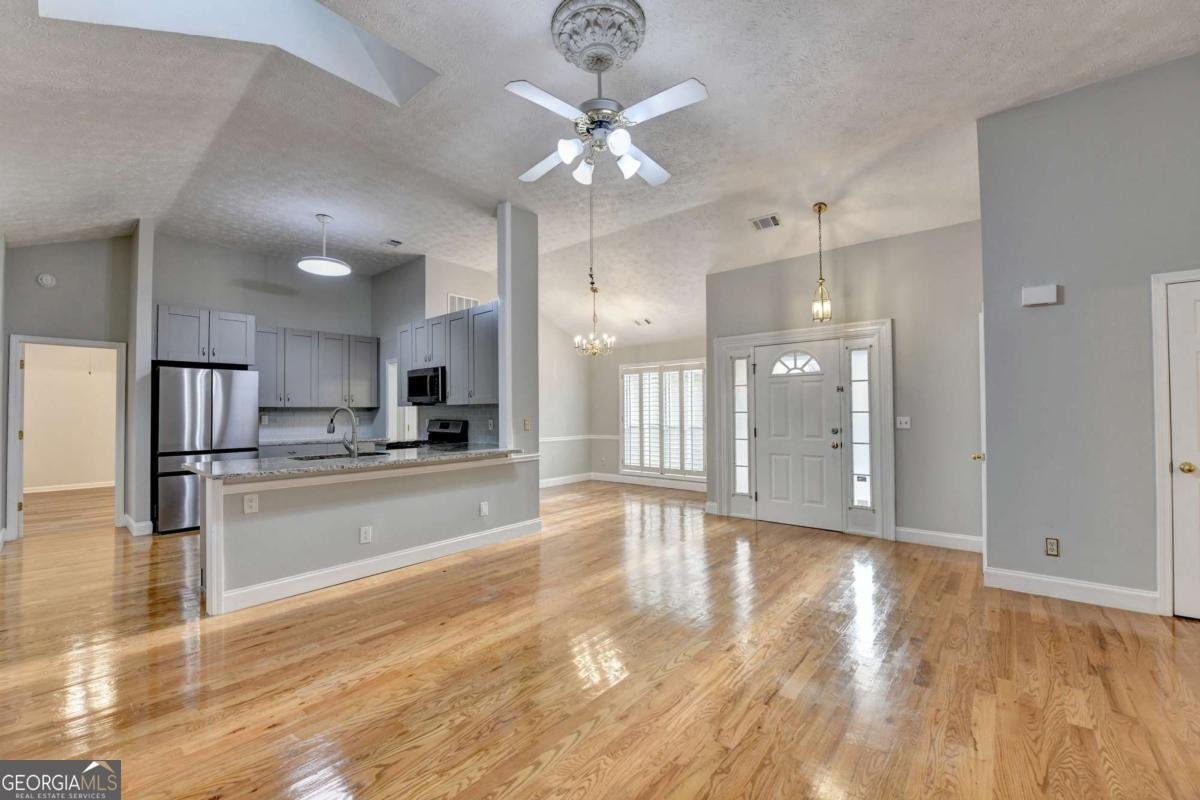 1075 Prestonwood Drive Lawrenceville - Photo 12