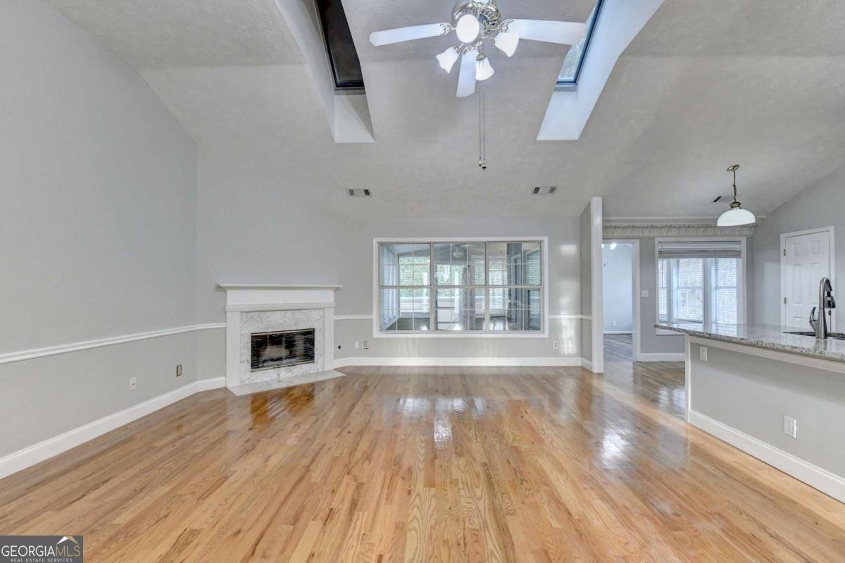 1075 Prestonwood Drive Lawrenceville - Photo 8