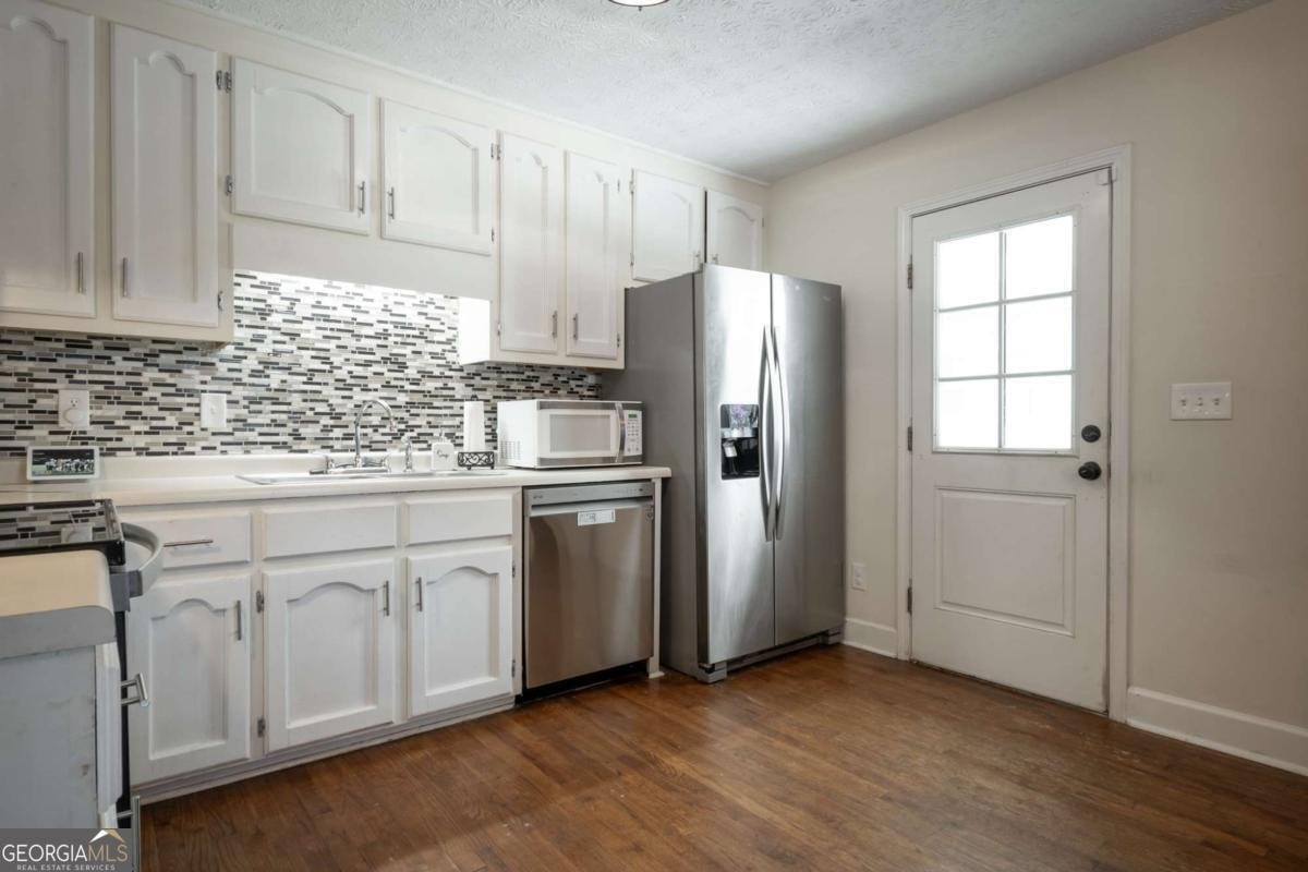 223 5th Avenue Winder - Photo 10