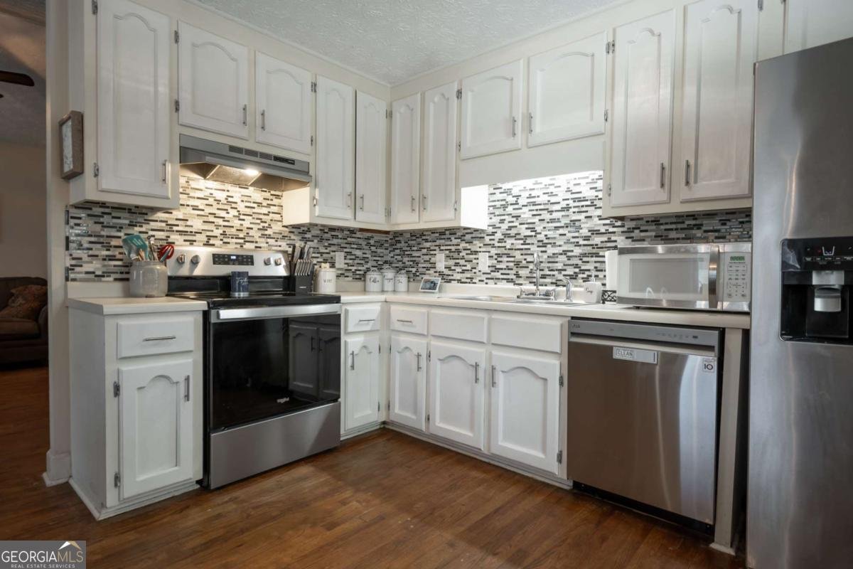 223 5th Avenue Winder - Photo 12