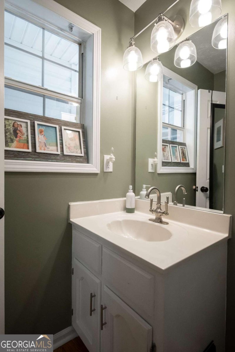 223 5th Avenue Winder - Photo 29